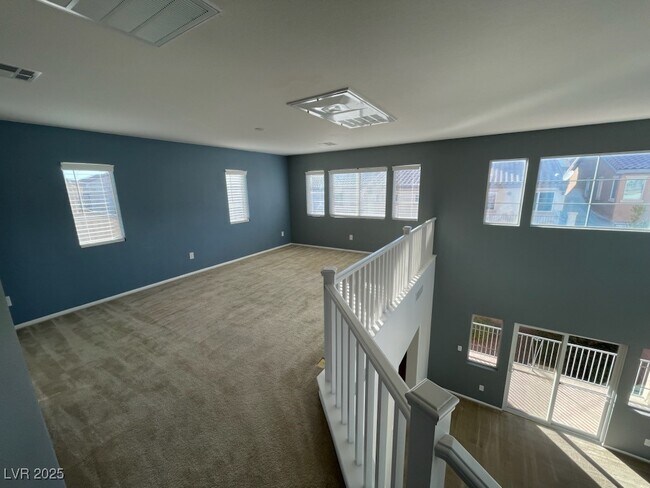 Building Photo - 6639 Rego Park Ct