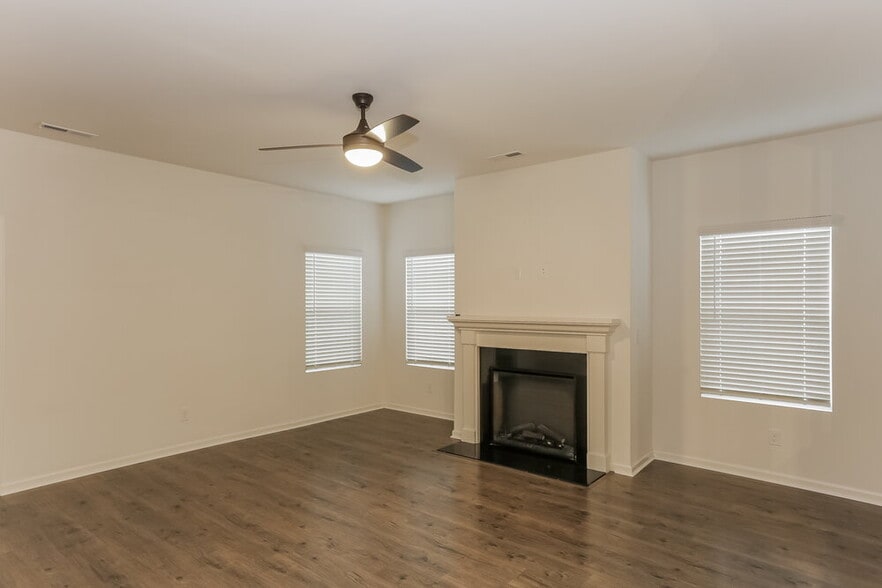 Building Photo - 1007 Brooksland Pl