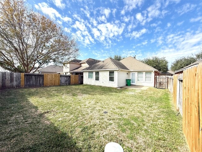 Building Photo - 11222 Overland Trail Dr