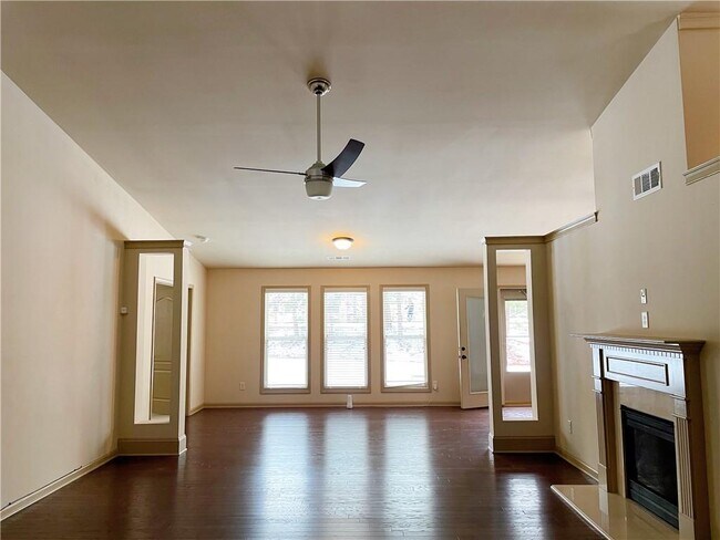 Building Photo - 1821 Bridle Rd