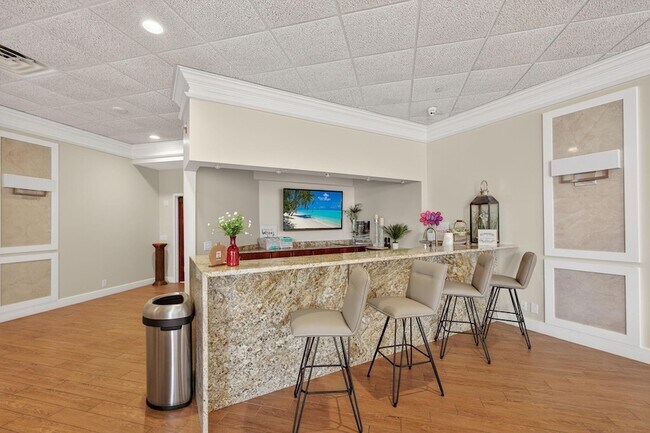 Building Photo - 9650 S Ocean Dr