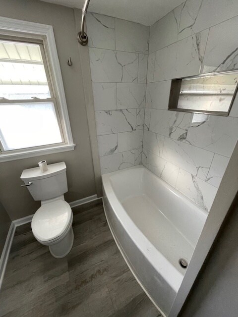 Building Photo - 28 Leversee Ave