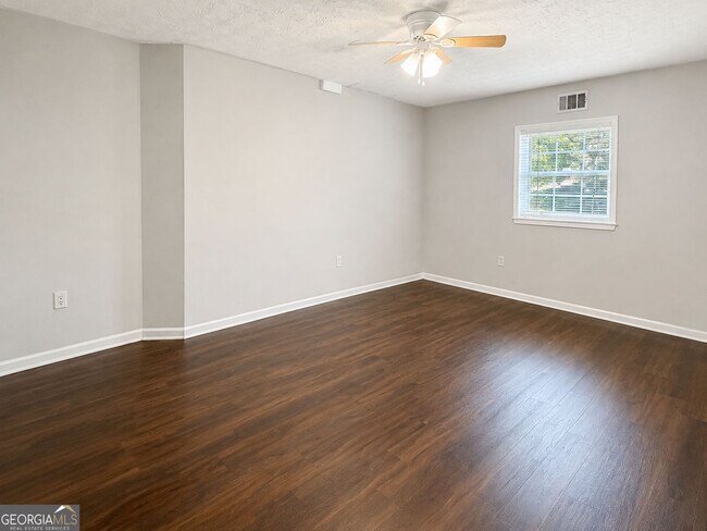 Building Photo - 2657 Amberly Glen Dr