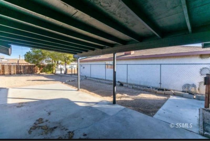 Building Photo - 608 E California Ave