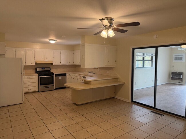 Building Photo - 1809 N Pennsylvania Ave