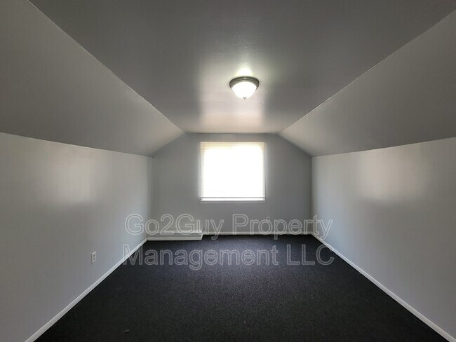 Building Photo - 18644 Forrer St