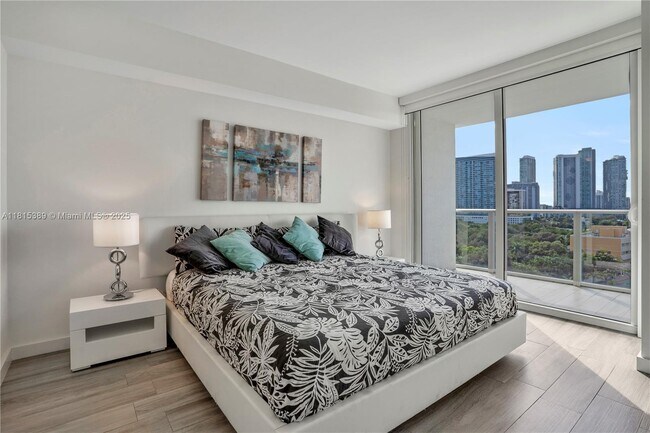 Building Photo - 4250 Biscayne Blvd