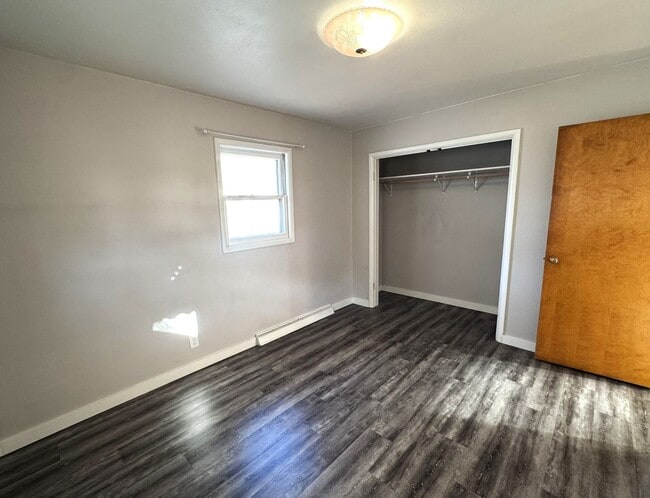 Building Photo - Charming West End Rental with Large Backyard & Garage