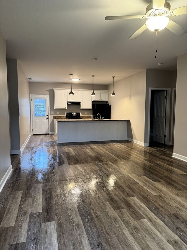 Building Photo - 110 Blue Heron Way