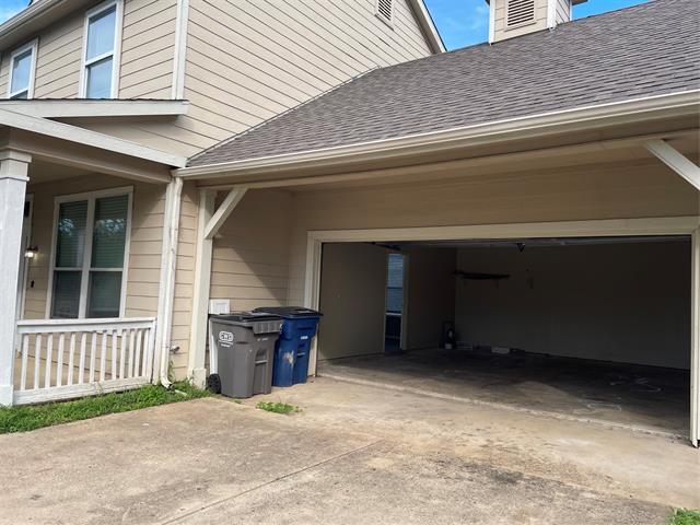 Building Photo - 817 Greene Way