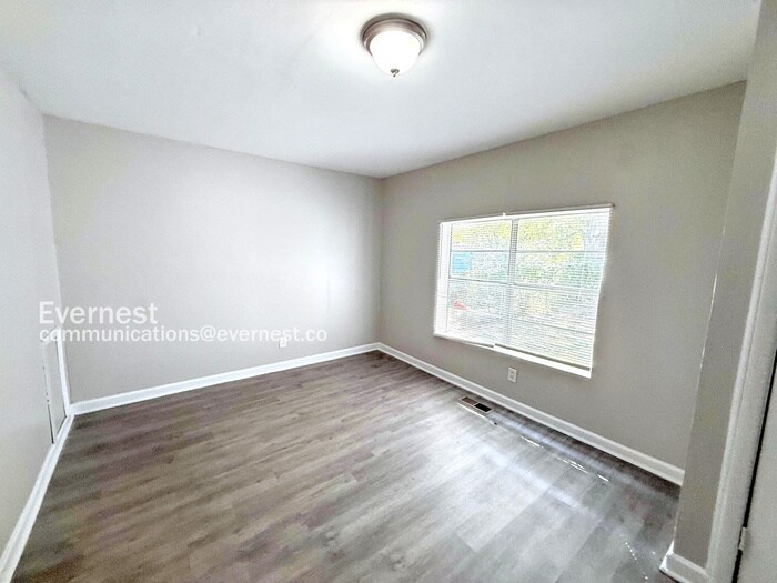 Building Photo - 1302 Frisco St