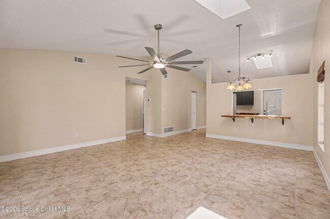 Building Photo - 3695 Brentwood Ct