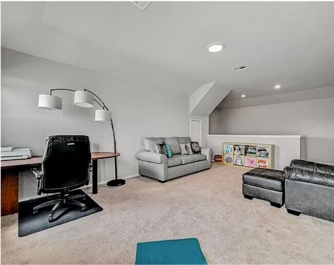 Building Photo - 5800 Xene Dr