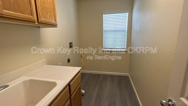 Building Photo - 1140 Dominique Dr