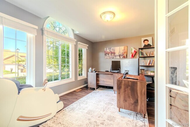 Building Photo - 56194 Birkdale Dr
