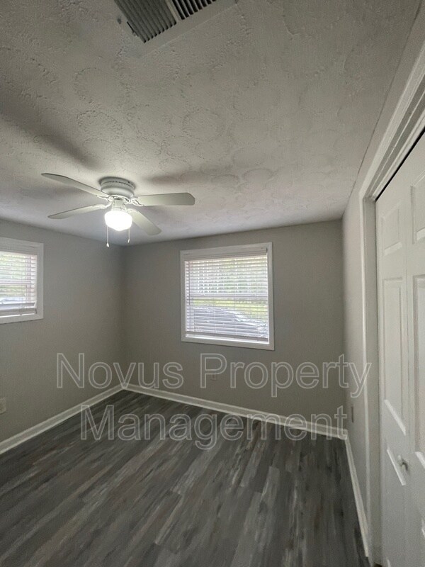 Building Photo - 70 Gees Ln