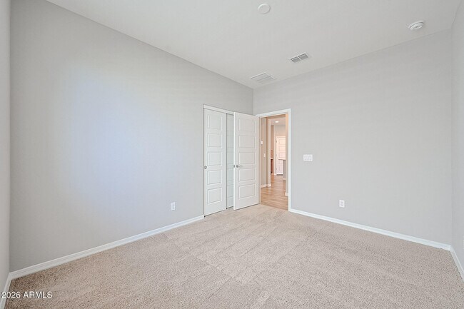 Building Photo - 9018 W San Miguel Ave