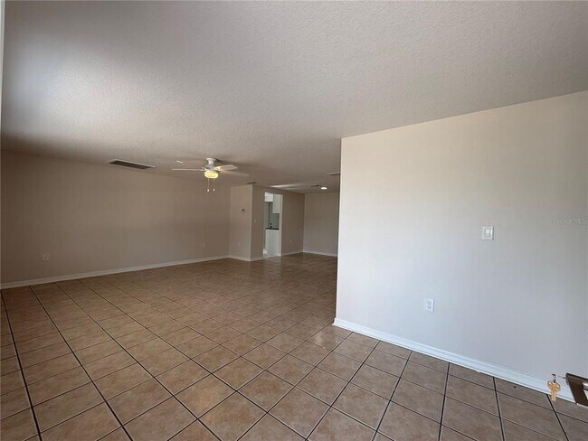 Building Photo - 5241 Sparrow Dr