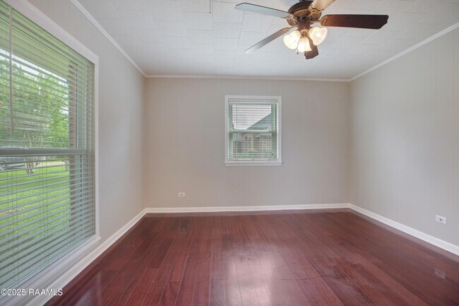 Building Photo - 100 Dunlieth Dr