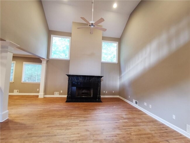 Building Photo - 2411 Magnolia Springs Ct