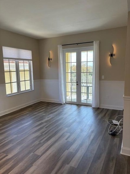 Building Photo - 1200 Town Center Dr