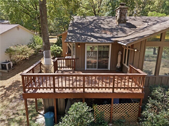 Building Photo - 6 Nottingham Cir