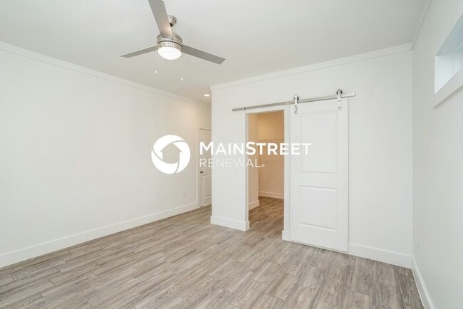 Building Photo - 3 Bedroom Pet-Friendly Home in Houston, TX with Main Street Renewal