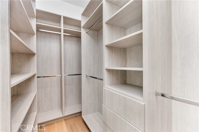 Building Photo - 1035 N Vista St