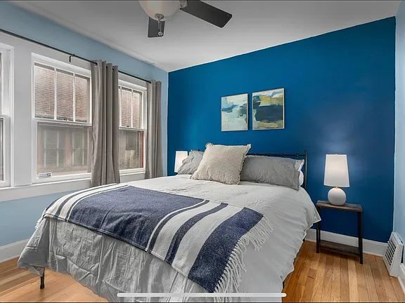 Building Photo - "Charming 3-Bed, 2-Bath Home on Holmes St, Kansas City - Your Cozy Retreat Awaits!"