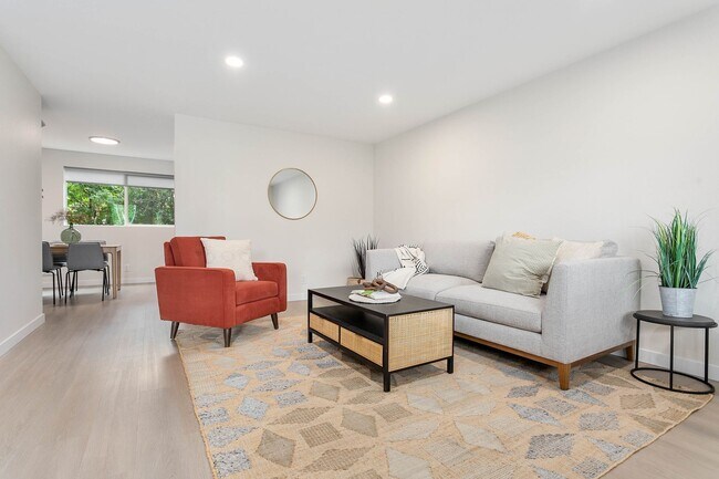 Building Photo - Quelch Apartments