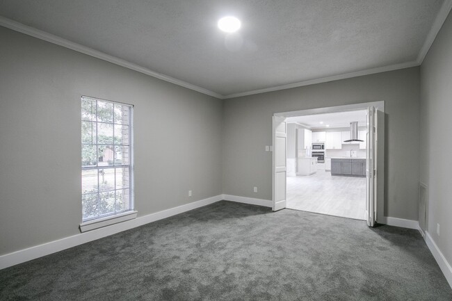 Building Photo - 16623 Wimbledon Forest Dr