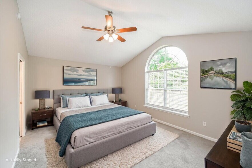 Building Photo - 6065 Winding Bridge Dr