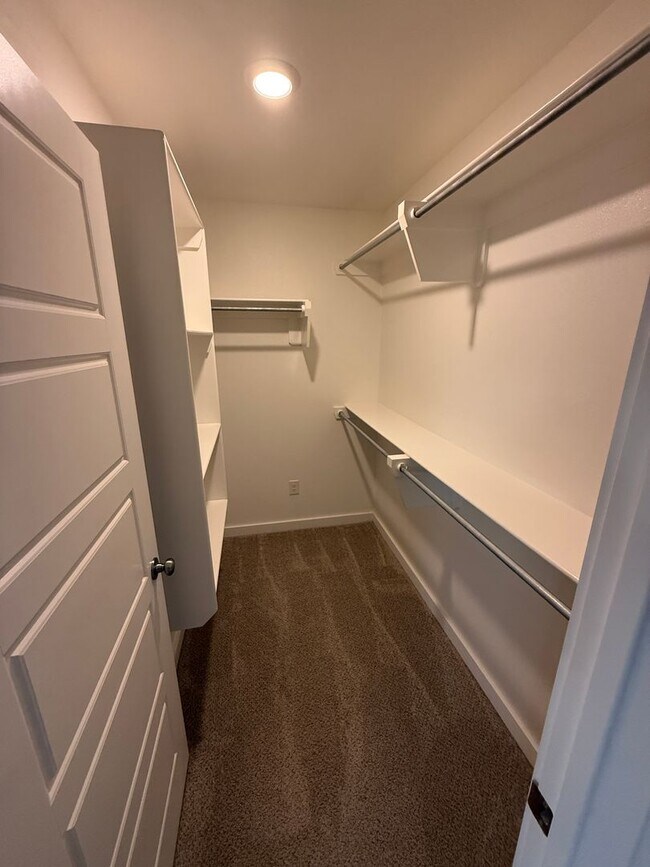 Building Photo - Available NOW! 3/2/2 in Friendship ISD