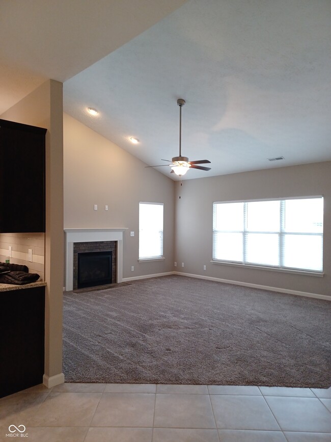 Building Photo - 818 Bluegrass Trail