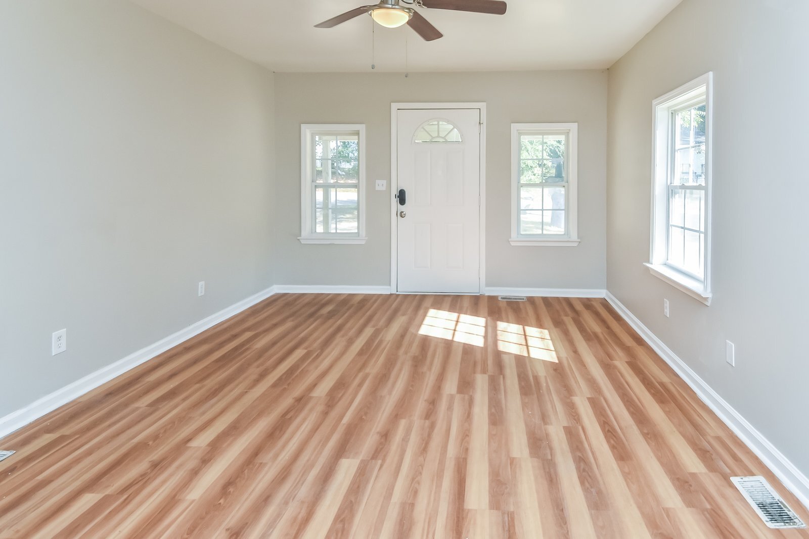 Building Photo - 1407 Bonner Ave