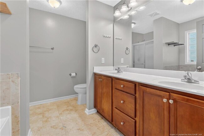 Building Photo - 278 Oakmont Dr