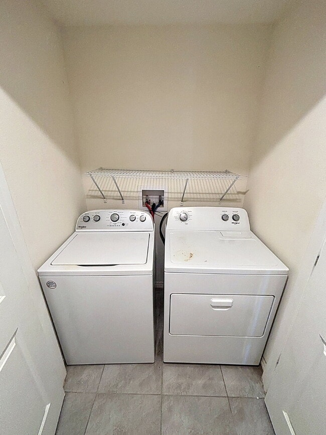 Building Photo - Beautiful 4-Bedroom Modern Home in the Desirable Brookside Community | Ruskin
