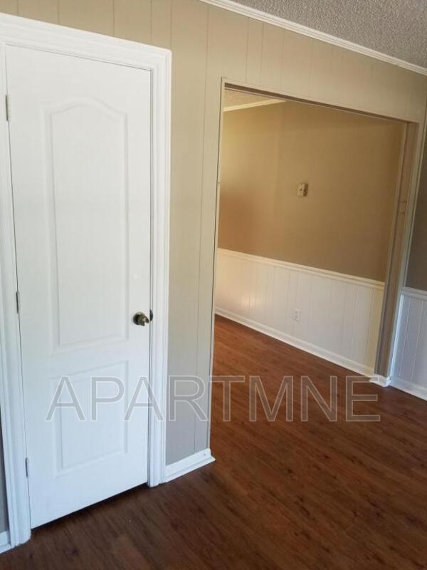 Building Photo - 3674 Deans Bridge Rd