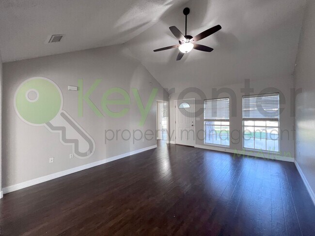 Building Photo - Beautiful 4B/2B Home in Pharr