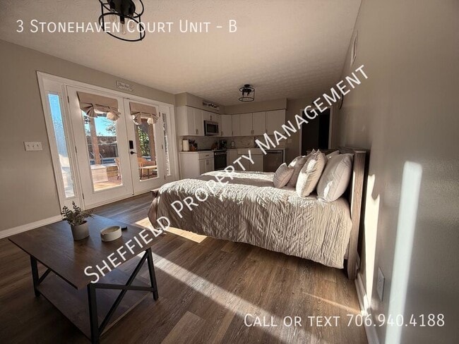 Building Photo - 3 Stonehaven Ct