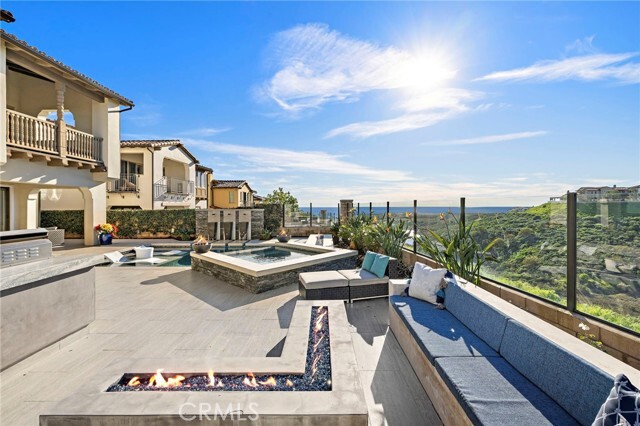 Building Photo - 108 Via Bilbao