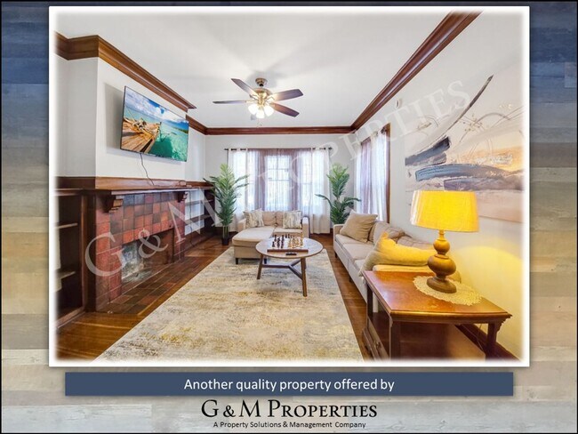 Building Photo - Rare Park Ave Rental – Spacious 3-Bedroom with Original Charm