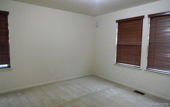 Building Photo - 3074 Kilmer Ave