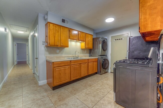 Building Photo - 779/781 Metcalf