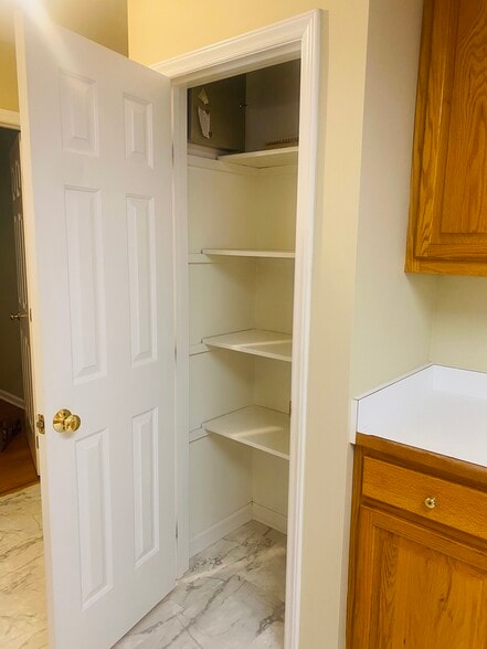 Building Photo - 112 Hudson Hills Rd