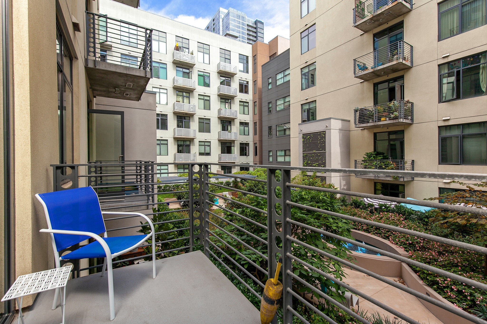 Building Photo - 1050 Island Ave