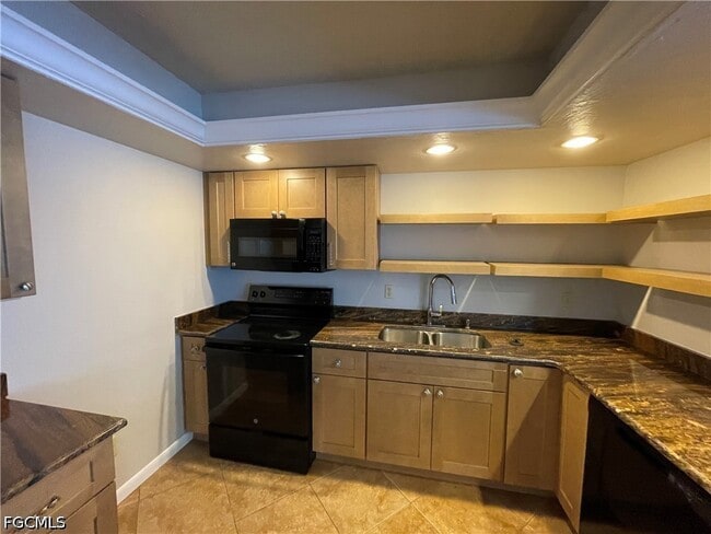 Building Photo - 131 SW 47th Terrace