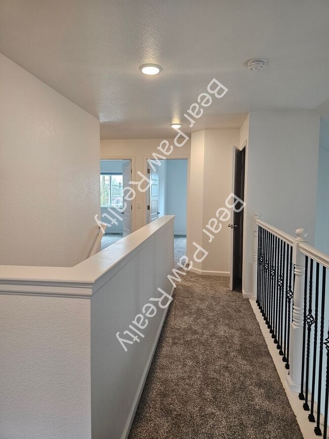Building Photo - 901 Sonata Lane