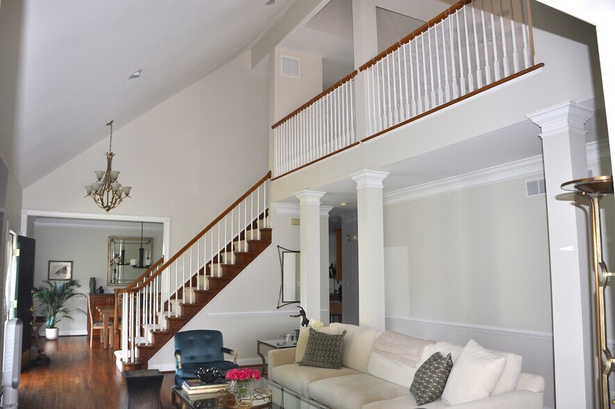 Building Photo - 132 Birkdale Dr