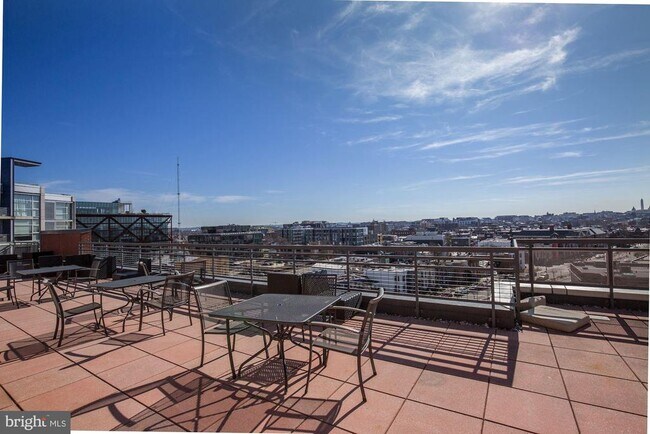 Building Photo - 2120 Vermont Ave NW